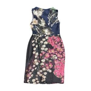 VERA WANG Couture Floral Sheath Dress Size 8 Fashion Week 2010 Feminine Luxury